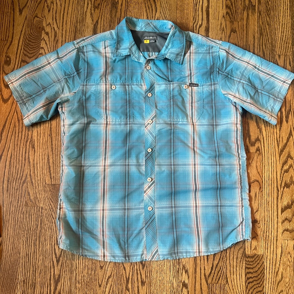 Eddie Bauer Travex short sleeve button down men’s large